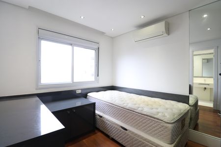 Apartamento para alugar com 168m², 4 quartos e 3 vagasSuíte 1