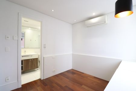 Apartamento para alugar com 168m², 4 quartos e 3 vagasSuíte 2