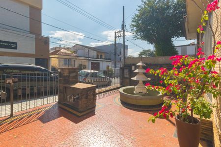 Casa à venda com 210m², 3 quartos e 4 vagasEntrada/Garagem