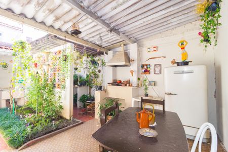 Casa à venda com 210m², 3 quartos e 4 vagasChurrasqueira