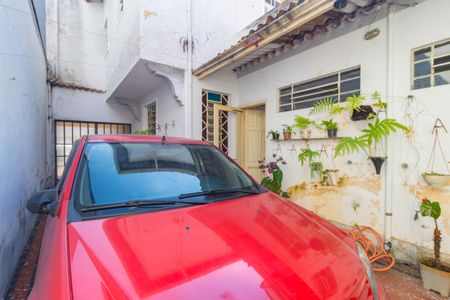 Casa à venda com 210m², 3 quartos e 4 vagasQuintal/Garagem