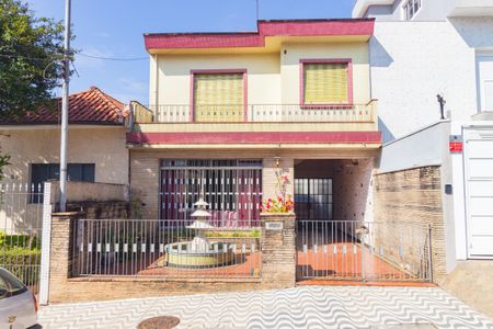 Casa à venda com 210m², 3 quartos e 4 vagasFachada