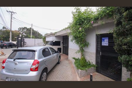 Apartamento à venda com 49m², 2 quartos e 1 vaga Apartamento à venda com 49m², 2 quartos e 1 vagaFachada