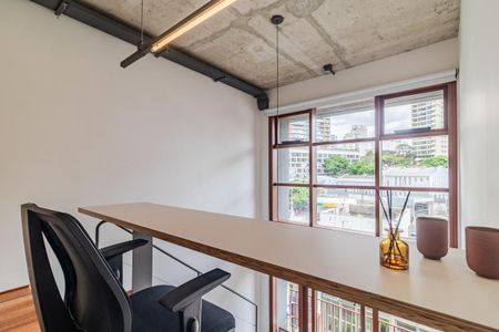 Quarto de apartamento à venda com 1 quarto, 43m² em Jardim das Bandeiras, São Paulo