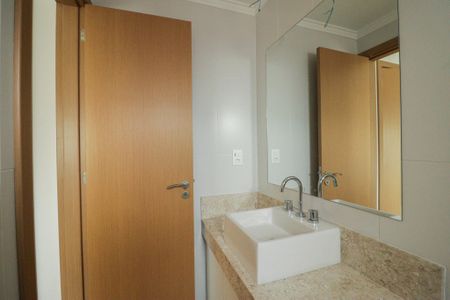 Apartamento à venda com 66m², 2 quartos e 1 vagaBanheiro da Suíte 2