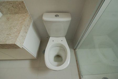 Apartamento à venda com 66m², 2 quartos e 1 vagaBanheiro da Suíte 2