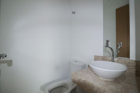 Apartamento à venda com 66m², 2 quartos e 1 vagaBanheiro da Suíte 2