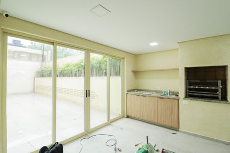 Apartamento à venda com 66m², 2 quartos e 1 vagaChurrasqueira