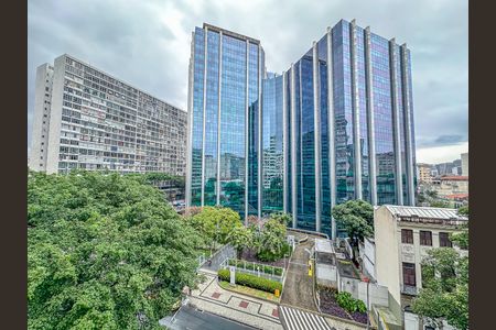 Vista Sala de apartamento para alugar com 2 quartos, 70m² em Centro, Rio de Janeiro