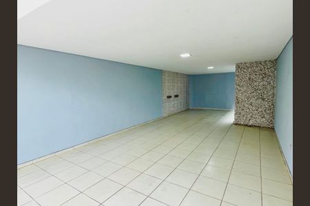 Casa à venda com 226m², 3 quartos e 3 vagas Casa à venda com 226m², 3 quartos e 3 vagasGaragem