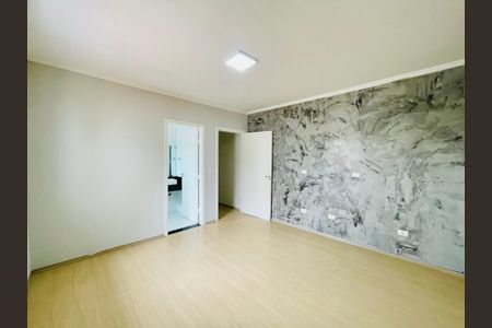 Casa à venda com 226m², 3 quartos e 3 vagas Casa à venda com 226m², 3 quartos e 3 vagasSuíte 3