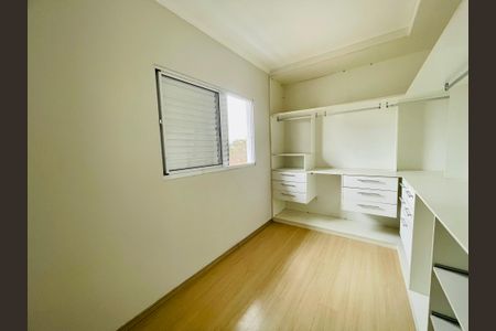 Casa à venda com 226m², 3 quartos e 3 vagas Casa à venda com 226m², 3 quartos e 3 vagasSuíte 2