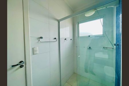 Casa à venda com 226m², 3 quartos e 3 vagas Casa à venda com 226m², 3 quartos e 3 vagasBanheiro da Suíte 3