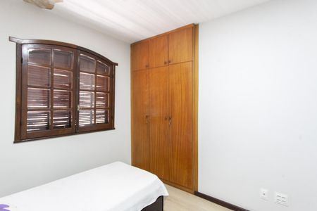 Casa à venda com 540m², 3 quartos e 6 vagasQuarto 2