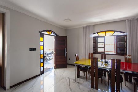 Casa à venda com 540m², 3 quartos e 6 vagasSala de Jantar