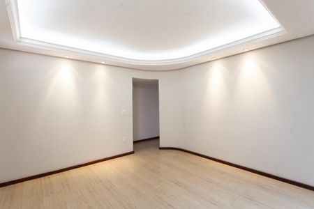 Casa à venda com 540m², 3 quartos e 6 vagasSala 2