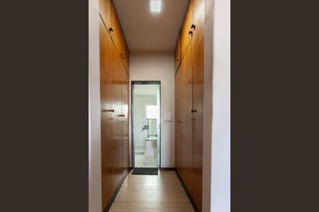 Casa à venda com 540m², 3 quartos e 6 vagasCloset da Suíte