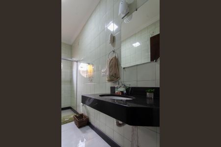 Casa à venda com 540m², 3 quartos e 6 vagasBanheiro Social 1