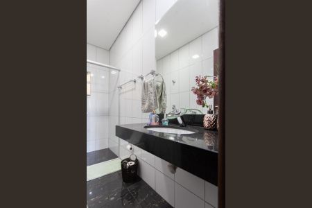 Casa à venda com 540m², 3 quartos e 6 vagasBanheiro Social 2