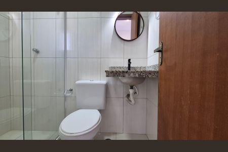 Apartamento à venda com 75m², 2 quartos e 2 vagasBanheiro da suíte
