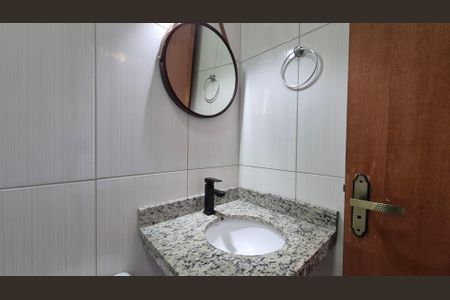 Apartamento à venda com 75m², 2 quartos e 2 vagasBanheiro da suíte