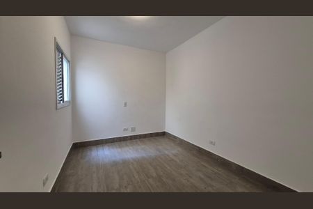 Quarto de apartamento à venda com 2 quartos, 75m² em Vila Homero Thon, Santo André