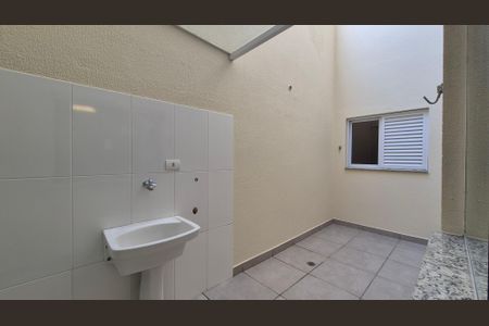 Vista Sala de apartamento à venda com 2 quartos, 75m² em Vila Homero Thon, Santo André
