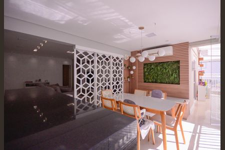 Apartamento à venda com 116m², 2 quartos e 2 vagas Apartamento à venda com 116m², 2 quartos e 2 vagasVaranda da Sala/Cozinha