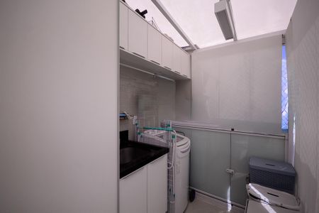 Apartamento à venda com 116m², 2 quartos e 2 vagas Apartamento à venda com 116m², 2 quartos e 2 vagasÁrea de Serviço