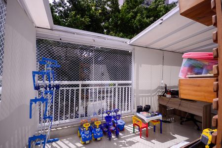 Apartamento à venda com 116m², 2 quartos e 2 vagas Apartamento à venda com 116m², 2 quartos e 2 vagasVaranda da Sala/Cozinha