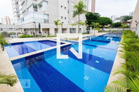 Apartamento à venda com 116m², 2 quartos e 2 vagas Apartamento à venda com 116m², 2 quartos e 2 vagasÁrea comum - Piscina