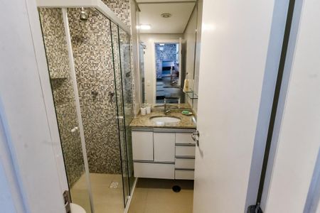 Apartamento à venda com 35m², 1 quarto e 1 vaga Apartamento à venda com 35m², 1 quarto e 1 vagaBanheiro