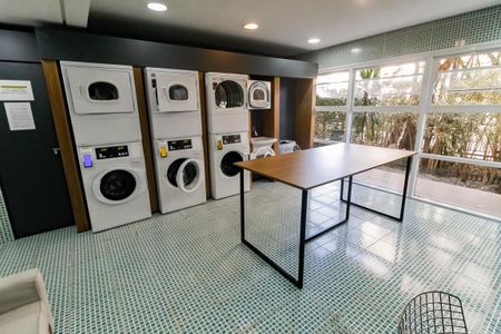 Apartamento à venda com 35m², 1 quarto e 1 vaga Apartamento à venda com 35m², 1 quarto e 1 vagaÁrea comum