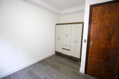 Quarto 1 de apartamento para alugar com 2 quartos, 46m² em Paraíso do Morumbi, São Paulo
