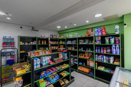 Apartamento para alugar com 47m², 2 quartos e 1 vagaÁrea Comum - Mini Mercado