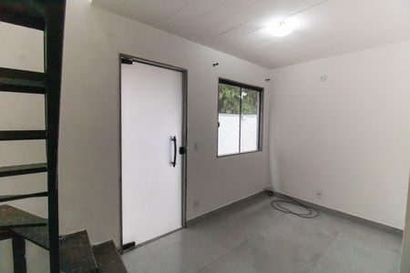 Sala de apartamento para alugar com 1 quarto, 45m² em Jacaré, Niterói
