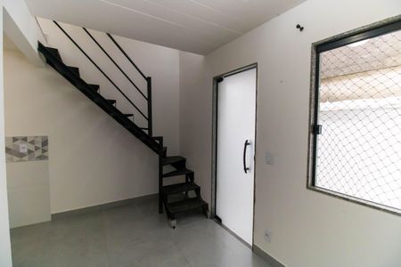 Sala de apartamento para alugar com 1 quarto, 45m² em Jacaré, Niterói