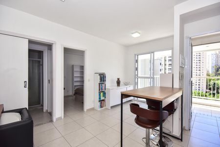 Sala/Cozinha de apartamento à venda com 1 quarto, 44m² em Vila Andrade, São Paulo