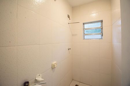 Banheiro de casa para alugar com 1 quarto, 35m² em Rudge Ramos, São Bernardo do Campo