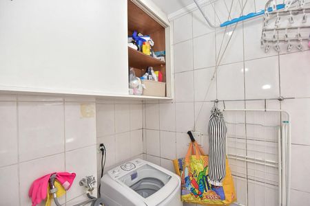 Apartamento à venda com 65m², 2 quartos e 1 vagaÁrea de Serviço