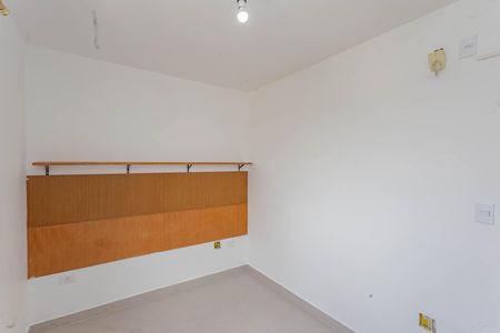 Quarto 1 de apartamento para alugar com 2 quartos, 57m² em Parque Fongaro, São Paulo