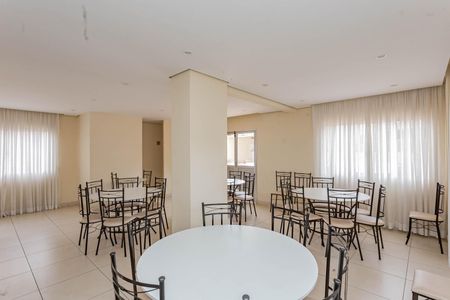 Apartamento para alugar com 57m², 2 quartos e 1 vagaÁrea comum - Salão de festas