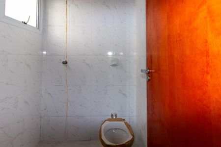 Casa de condomínio para alugar com 141m², 3 quartos e 2 vagas Casa de condomínio para alugar com 141m², 3 quartos e 2 vagasBanheiro da Suíte