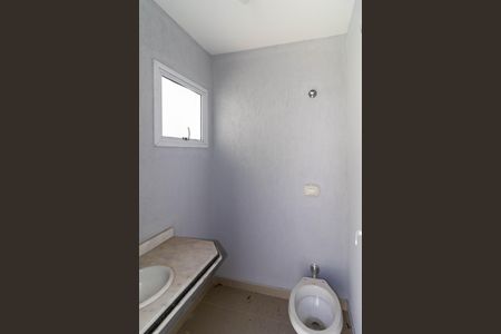 Casa de condomínio para alugar com 141m², 3 quartos e 2 vagas Casa de condomínio para alugar com 141m², 3 quartos e 2 vagasBanheiro de serviço