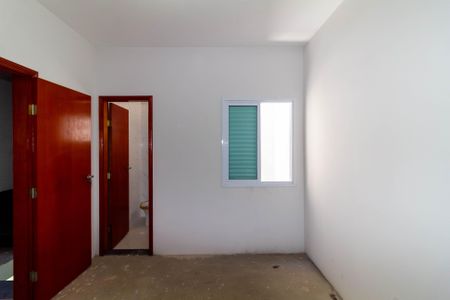 Casa de condomínio para alugar com 141m², 3 quartos e 2 vagas Casa de condomínio para alugar com 141m², 3 quartos e 2 vagasSuíte