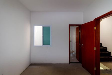 Casa de condomínio para alugar com 141m², 3 quartos e 2 vagas Casa de condomínio para alugar com 141m², 3 quartos e 2 vagasSuíte