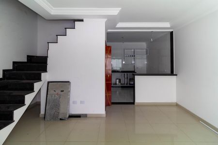 Casa de condomínio para alugar com 141m², 3 quartos e 2 vagas Casa de condomínio para alugar com 141m², 3 quartos e 2 vagasSala