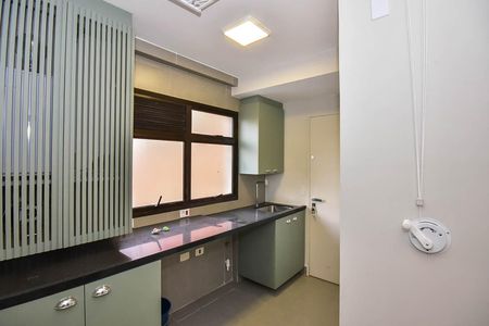 Apartamento à venda com 143m², 3 quartos e 2 vagasÁrea de Serviço