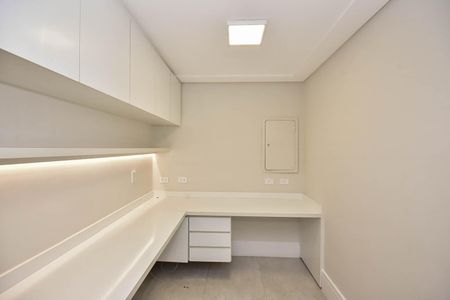 Apartamento à venda com 143m², 3 quartos e 2 vagasEscritório