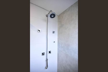 Apartamento à venda com 143m², 3 quartos e 2 vagasChuveiro da Suíte 1